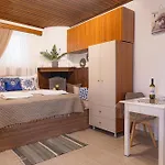 Barbara's Apartament Archangelos (Rhodes)